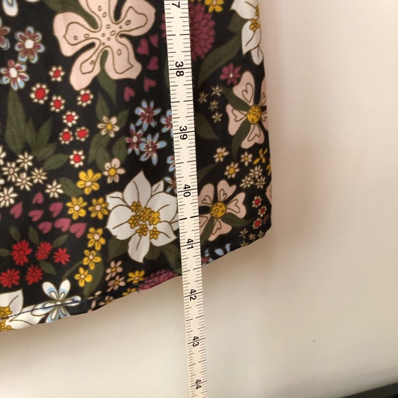 Floral pants - Picture 3 of 3